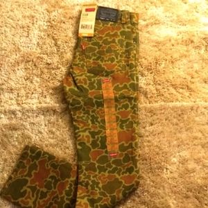 LEVI'S NEW BOY PANTS